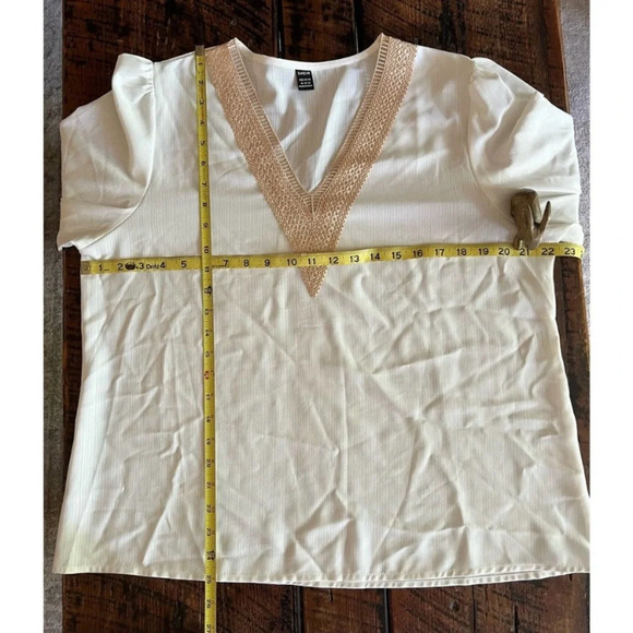 Shein Cream/Ivory Womens XL Blouse with Embroidered Neckline - Picture 7 of 16